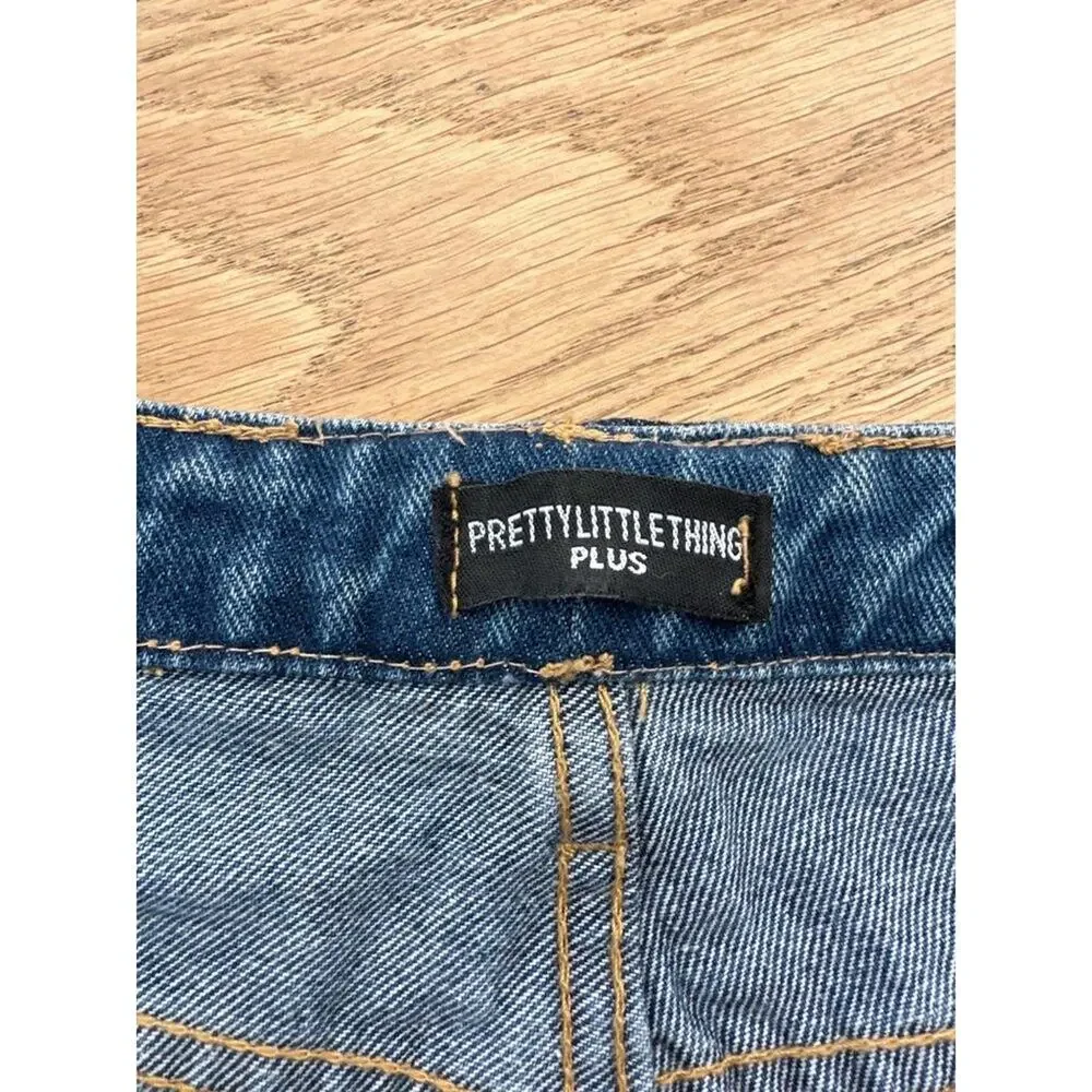 Pretty Little Thing Plus Distressed Mom Jeans